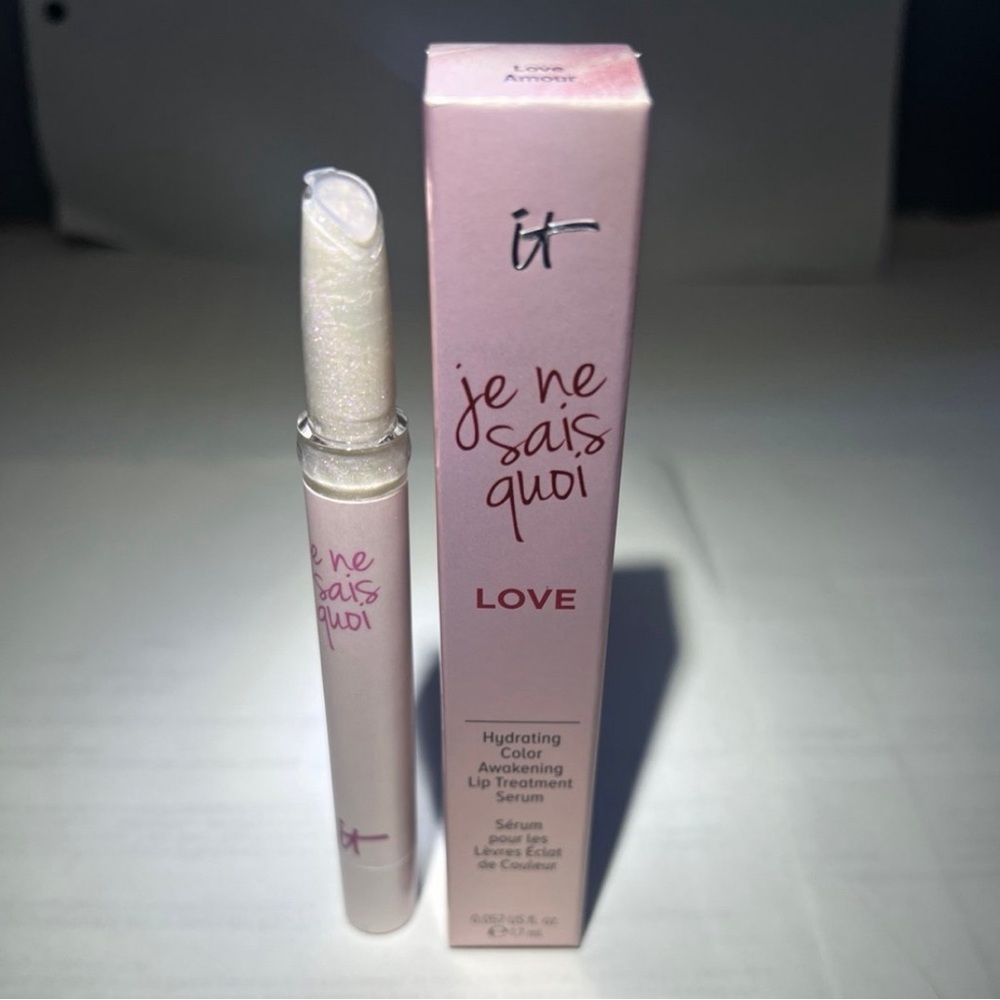 IT Cosmetics Je Ne Sais Quoi Hydrating Color Awakening Lip Serum(Love)